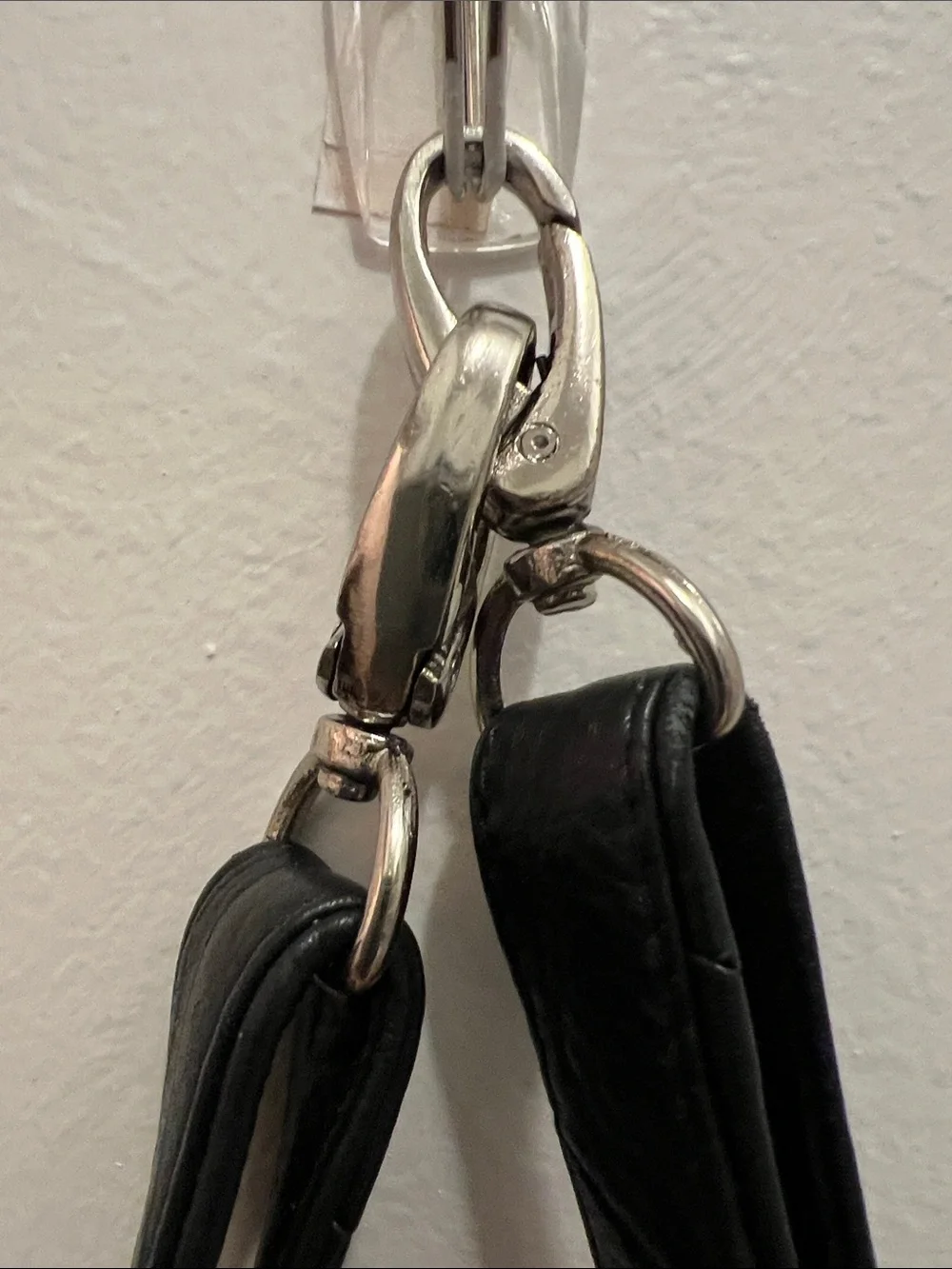 Tano Black Leather Hobo Shoulder Bag - Picture 5 of 9